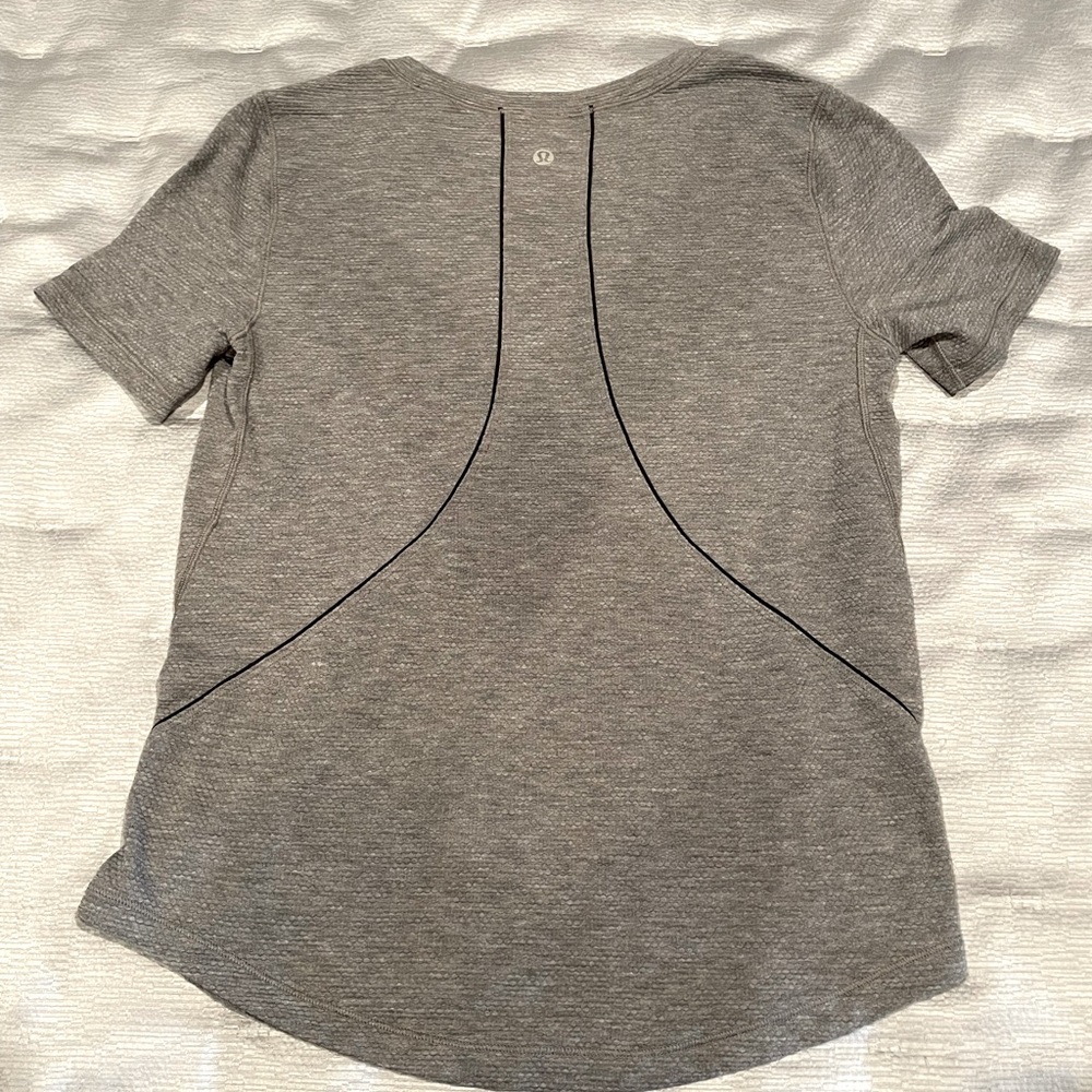 Lululemon top